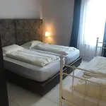 Baynunah 3*